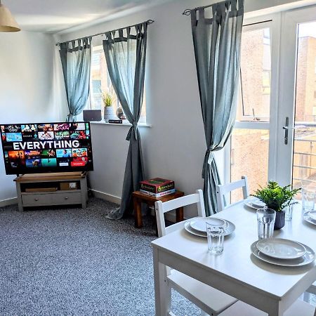 Simple 2-Bedroom 1.5 Bath Apartment In Thornhill Southampton Buitenkant foto