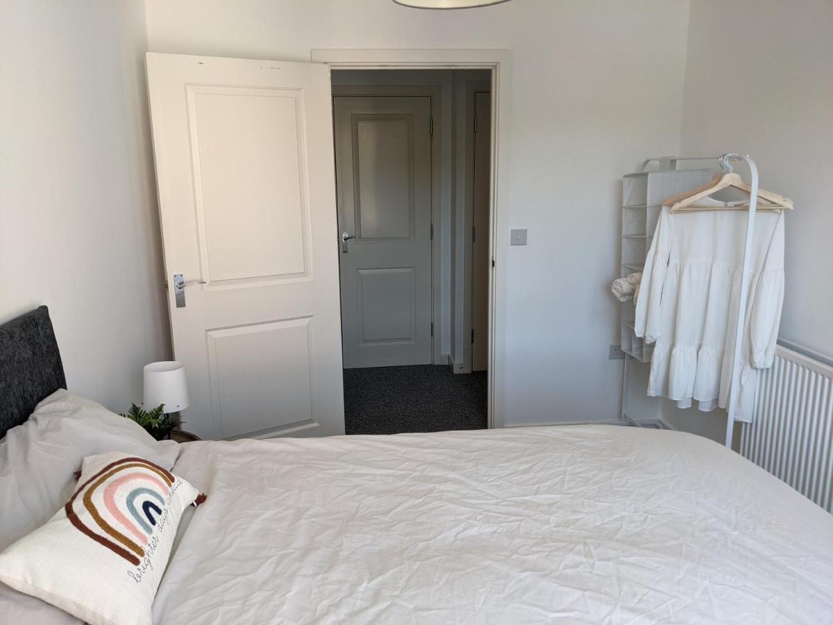 Simple 2-Bedroom 1.5 Bath Apartment In Thornhill Southampton Buitenkant foto