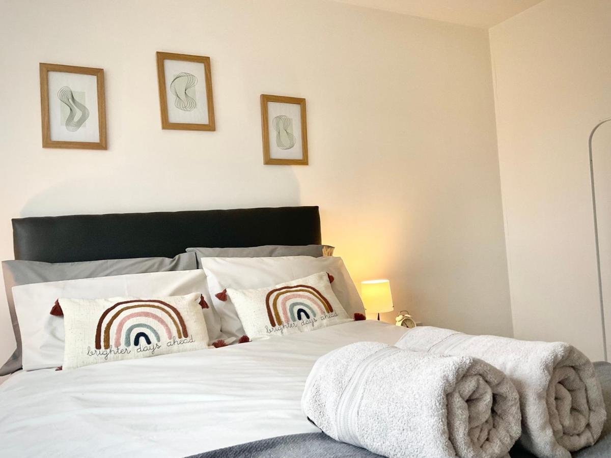 Simple 2-Bedroom 1.5 Bath Apartment In Thornhill Southampton Buitenkant foto