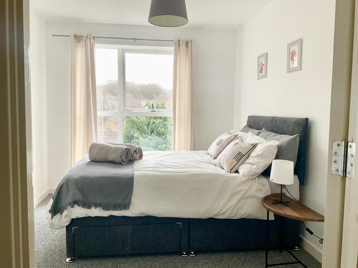 Simple 2-Bedroom 1.5 Bath Apartment In Thornhill Southampton Buitenkant foto
